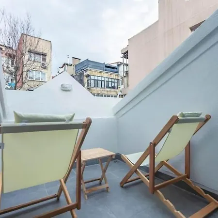 Lägenhet 4-story Gem In Cihangir - 5 Bedroom & Cute Rooftop