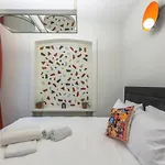 Lejlighed 4-story Gem In Cihangir - 5 Bedroom & Cute Rooftop Istanbul