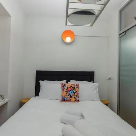 4-story Gem In Cihangir - 5 Bedroom & Cute Rooftop Istanbulská provincie