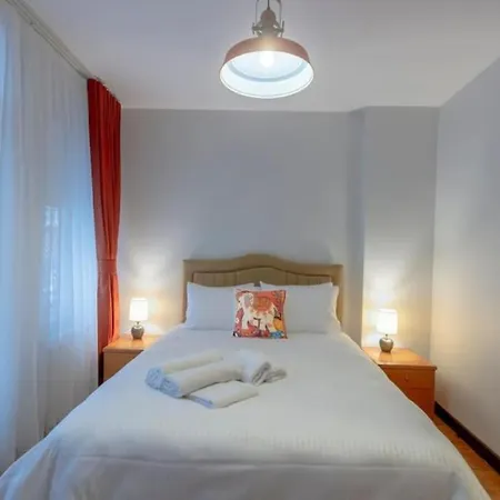 4-story Gem In Cihangir - 5 Bedroom & Cute Rooftop Stambuł