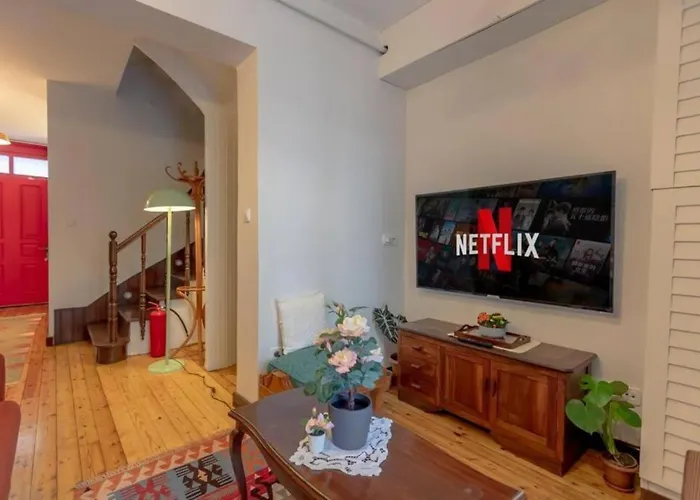 Apartamento 4-story Gem In Cihangir - 5 Bedroom & Cute Rooftop Estambul