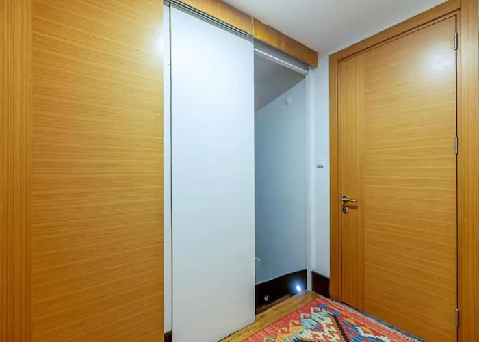 4-story Gem In Cihangir - 5 Bedroom & Cute Rooftop Apartamento